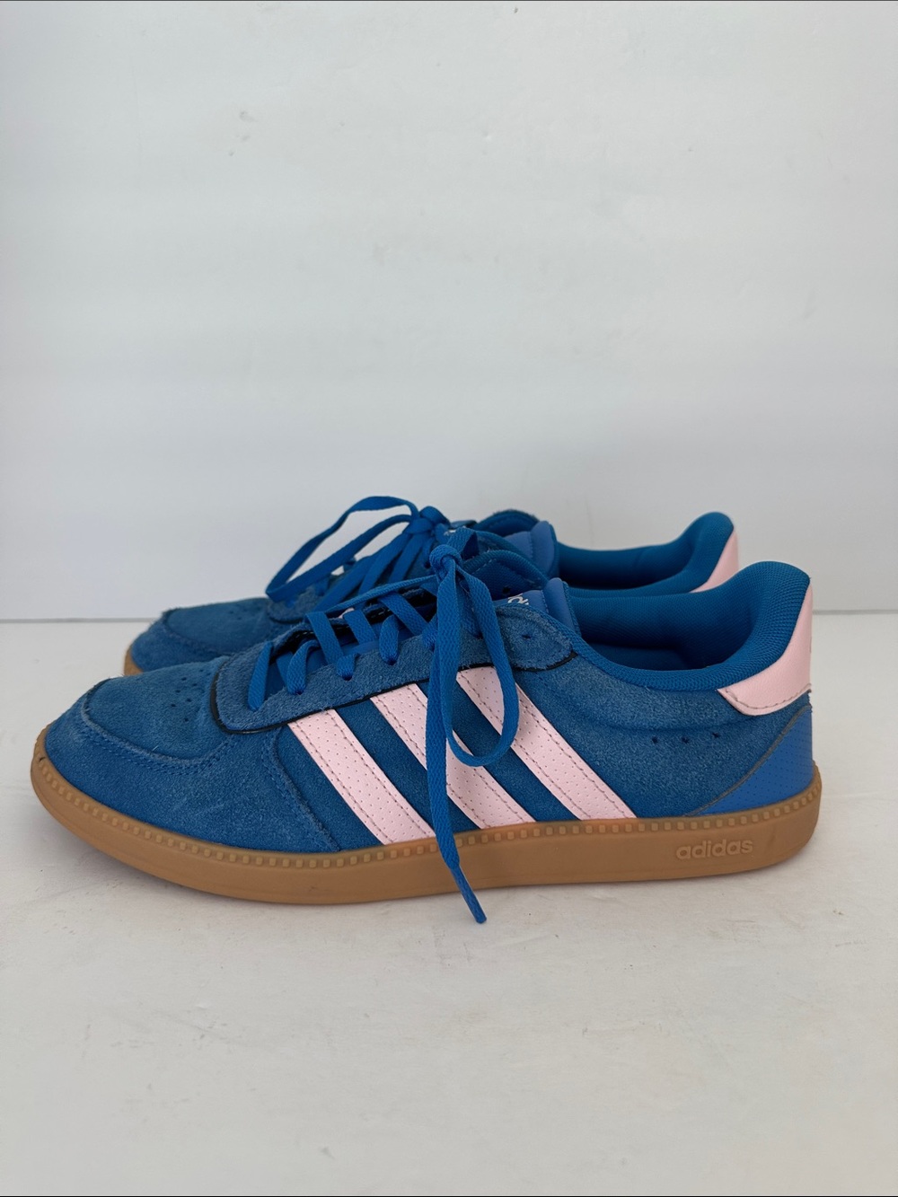 adidas Women’s Breaknet Sleek Suede Sneakers Blue/Pink 8.5